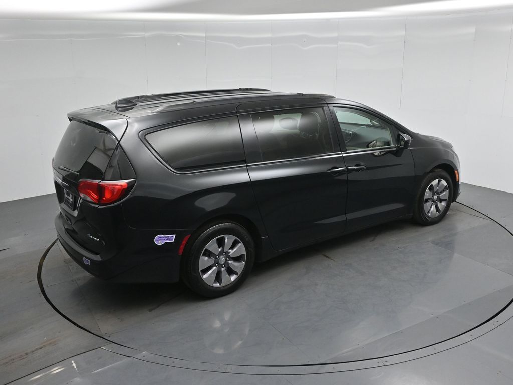 Used 2018 Chrysler Pacifica - photo 42