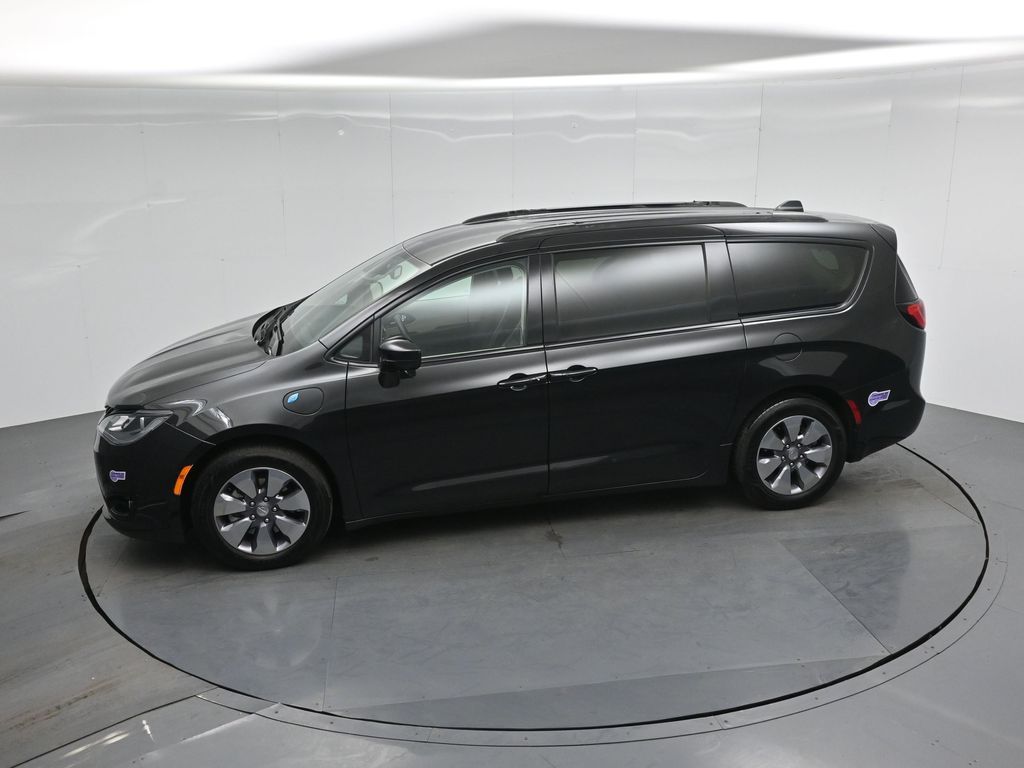 Used 2018 Chrysler Pacifica - photo 45