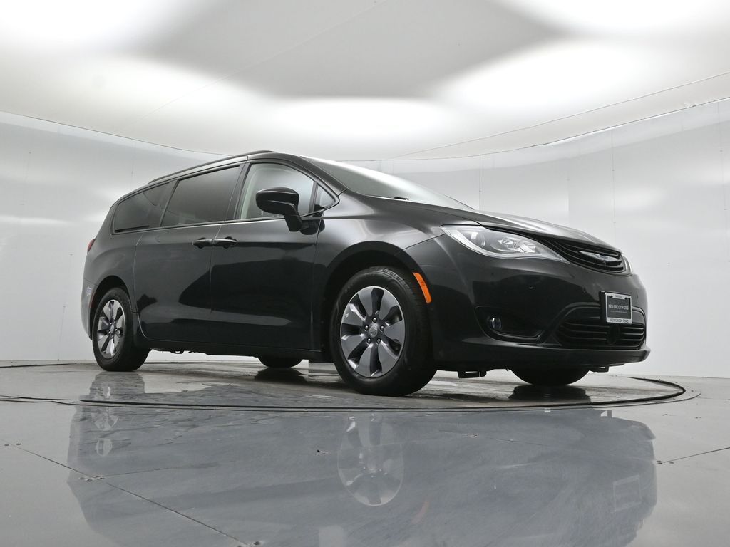 Used 2018 Chrysler Pacifica - photo 48