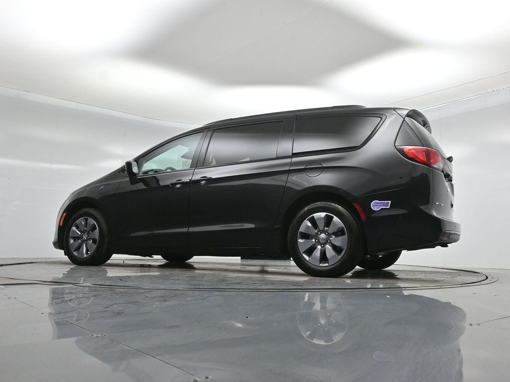 Used 2018 Chrysler Pacifica - photo 52