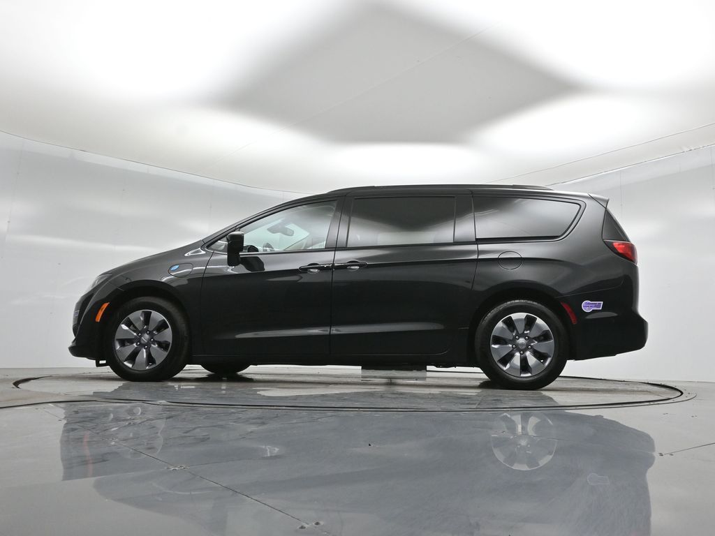 Used 2018 Chrysler Pacifica - photo 54