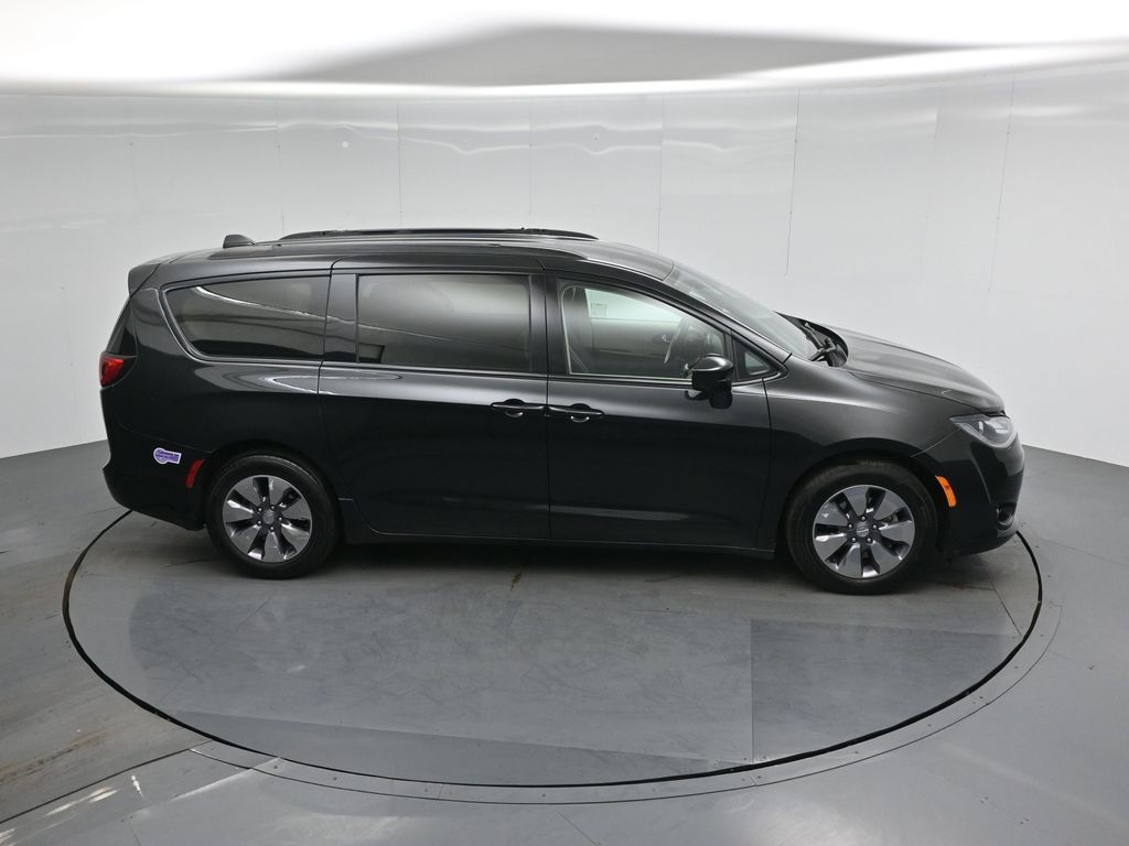 Used 2018 Chrysler Pacifica - photo 55