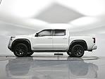 2022 Nissan Frontier Crew Cab 4WD Pickup for sale #CP02930 - photo 8