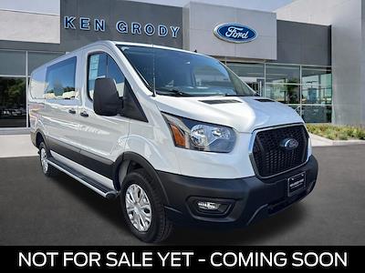 Used 2023 Ford Transit 250 - photo 1