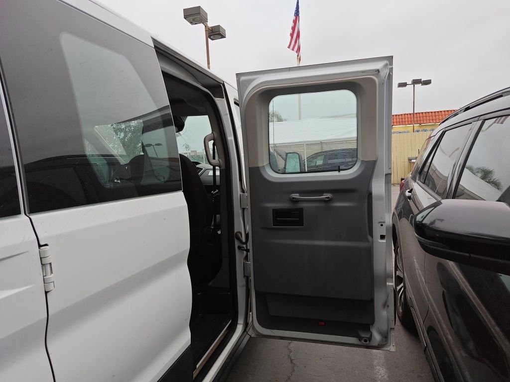 Used 2019 Ford Transit 350 - photo 4
