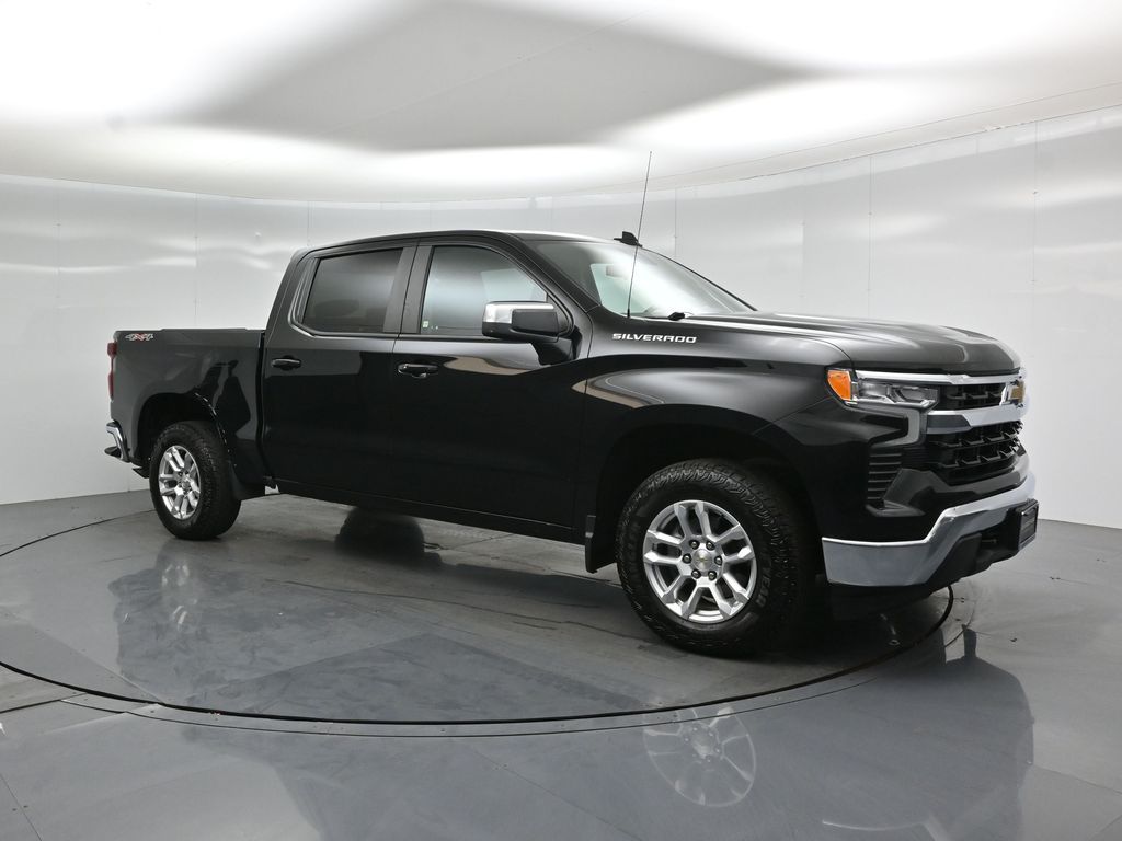 Used 2022 Chevrolet Silverado 1500 - photo 1