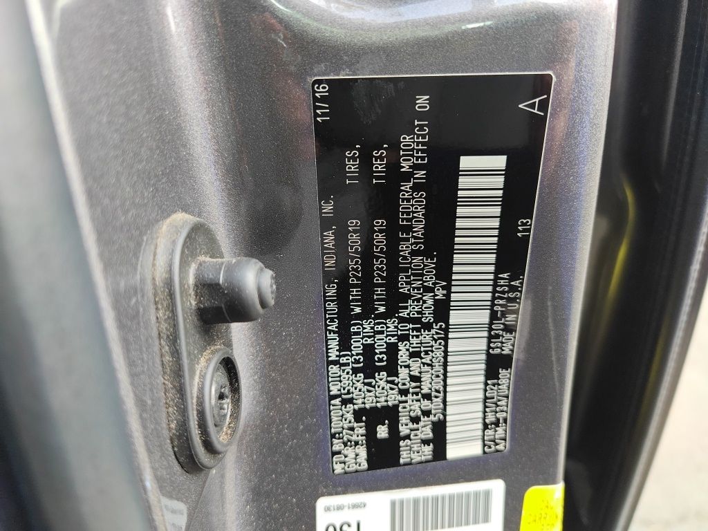 Used 2017 Toyota Sienna - photo 11