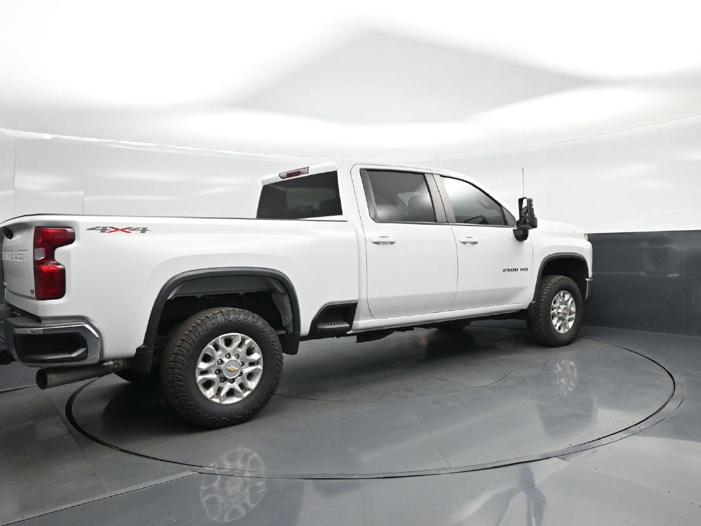 Used 2021 Chevrolet Silverado 2500 - photo 2