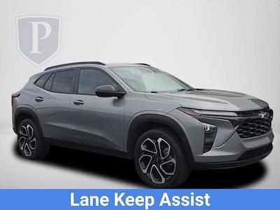 Used 2024 Chevrolet Trax - photo 1