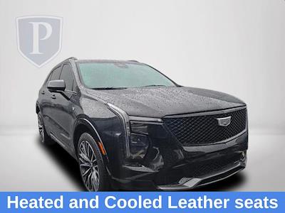 Used 2025 Cadillac XT4 - photo 1