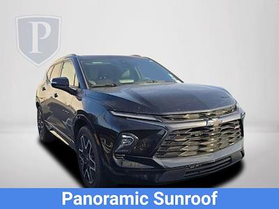 Used 2023 Chevrolet Blazer - photo 1