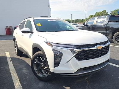 2024 Chevrolet Trax FWD SUV for sale #2S2460 - photo 2