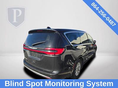 Used 2023 Chrysler Pacifica Touring L Minivan for sale #2S2582 - photo 2