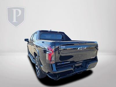 2024 Chevrolet Silverado EV Crew Cab AWD Pickup for sale #304401 - photo 2