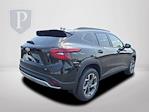 2025 Chevrolet Trax FWD SUV for sale #328980 - photo 2