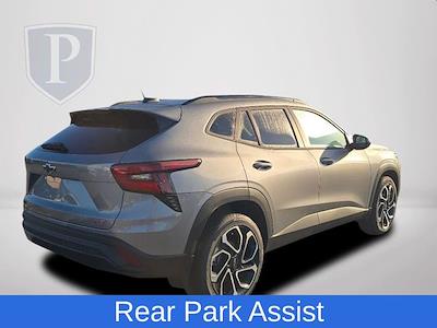 2025 Chevrolet Trax FWD SUV for sale #330354 - photo 2