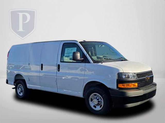 New 2026 Chevrolet Express 2500 - photo 6