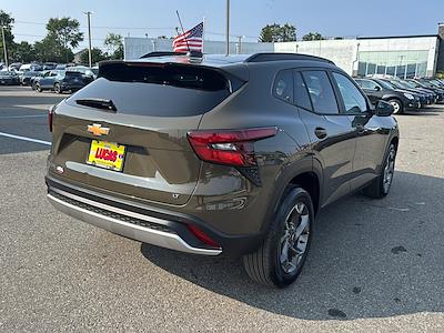 2024 Chevrolet Trax FWD SUV for sale #29003 - photo 2