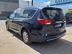 2018 Chrysler Pacifica FWD Minivan for sale #29061 - photo 2
