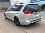 2019 Chrysler Pacifica FWD Minivan for sale #29154 - photo 2
