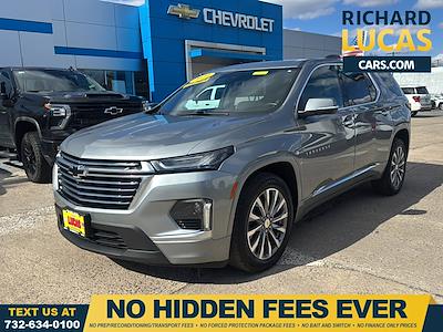 Used 2023 Chevrolet Traverse - photo 1