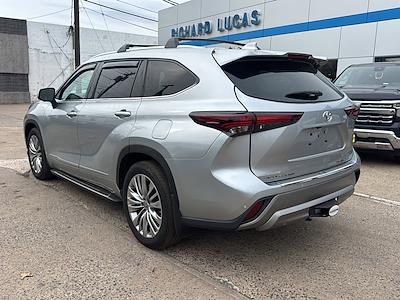 2024 Toyota Highlander AWD SUV for sale #S7977 - photo 2