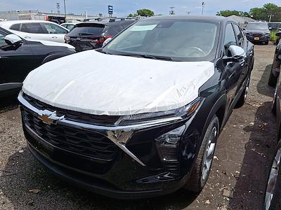 2025 Chevrolet Trax FWD SUV for sale #SC303982 - photo 2