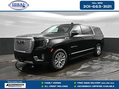 Used 2024 GMC Yukon XL - photo 1