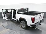 New 2025 GMC Sierra 2500 SLT Crew Cab 4WD Pickup for sale #T182027 - photo 43