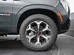 New 2025 GMC Yukon XL AT4 Ultimate 4WD SUV for sale #T414206 - photo 11