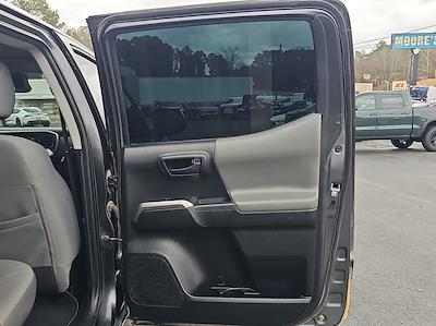 Used 2019 Toyota Tacoma - photo 1