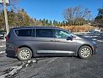 Used 2017 Chrysler Pacifica Touring L Minivan for sale #BFA11250A - photo 4