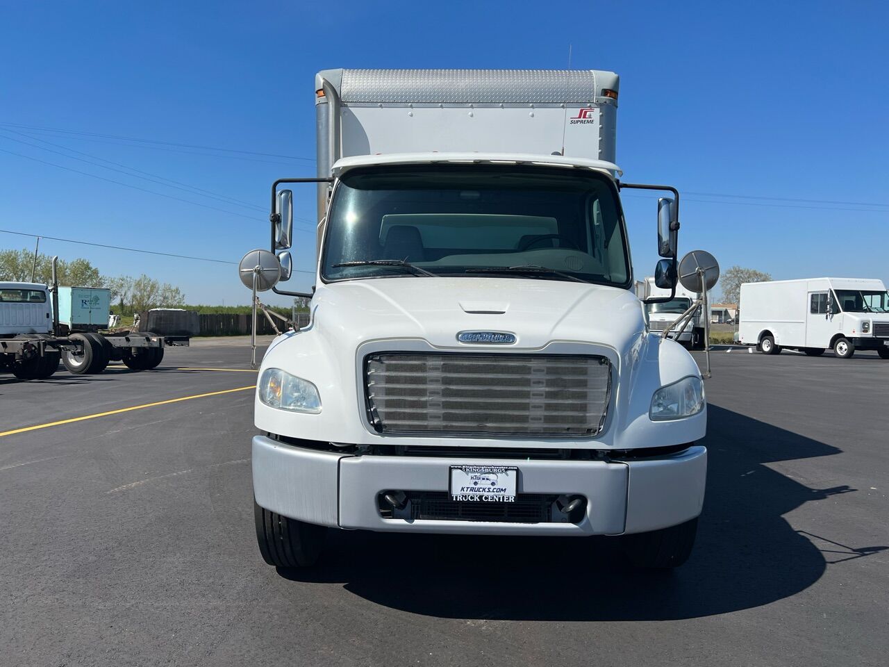 2013 Freightliner M2 106 Medium Duty photo 4