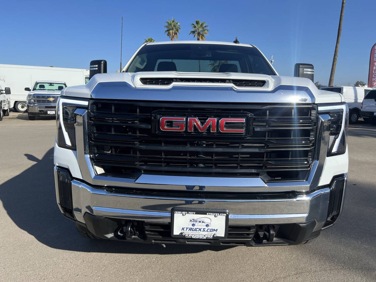 2024 Gmc Sierra 2500 Pro photo 3