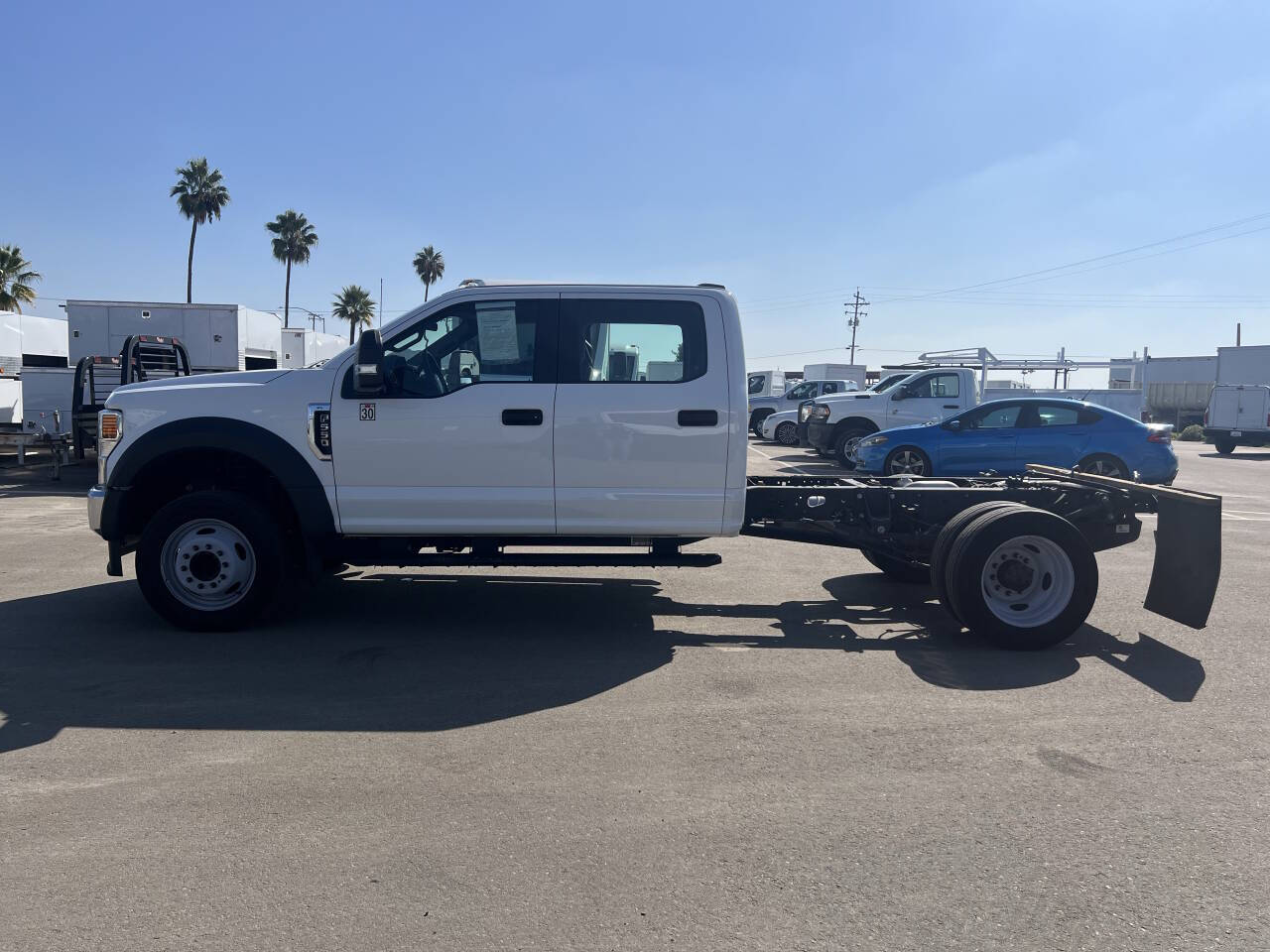 2022 Ford F-550 photo 3