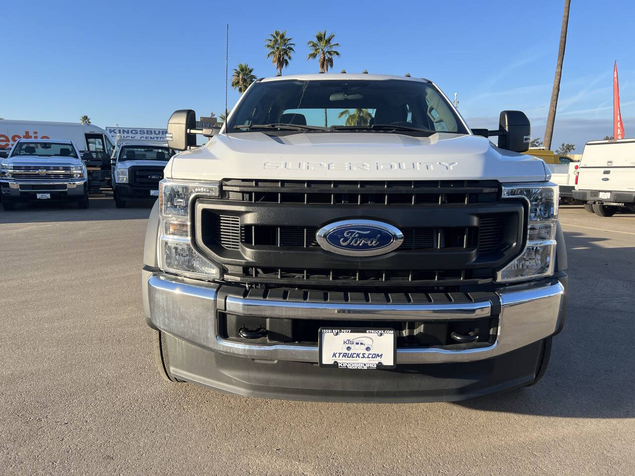 2022 Ford F-550 photo 2