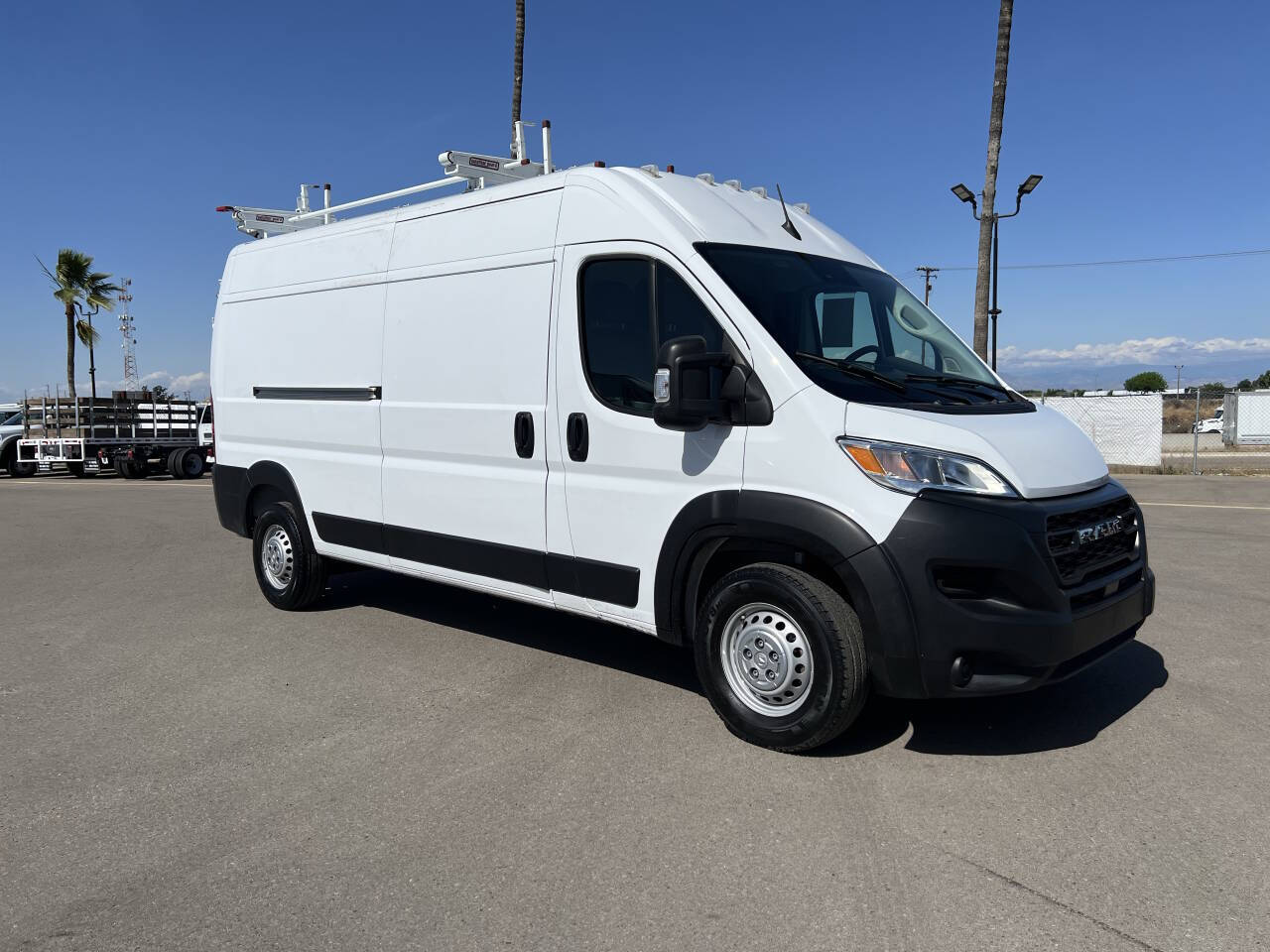 Used 2024 Ram ProMaster 2500 - photo 5