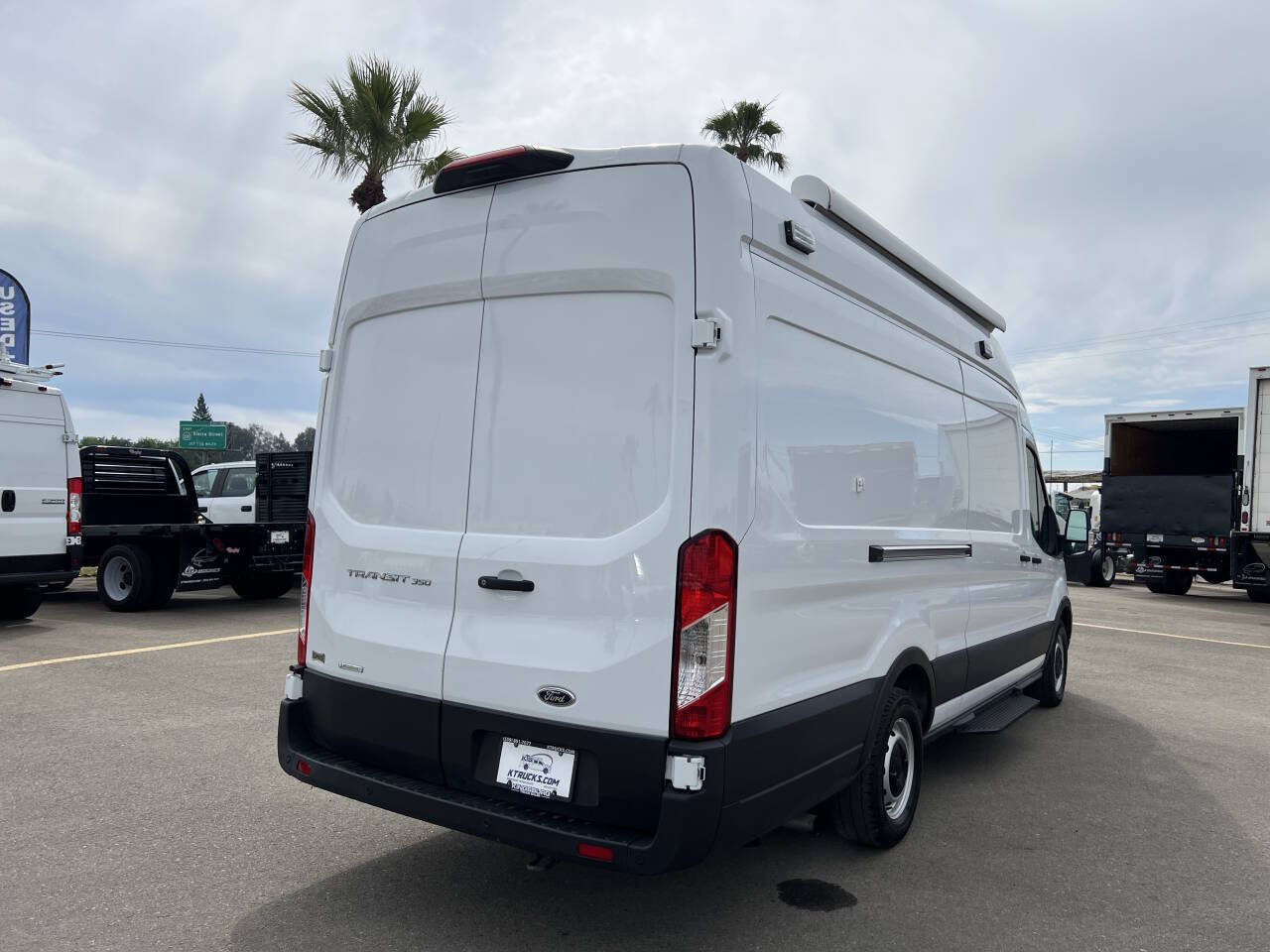 Used 2023 Ford Transit 350 - photo 11