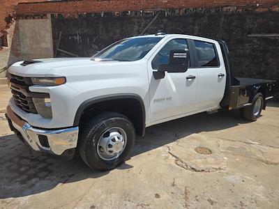 New 2025 Chevrolet Silverado 3500 Work Truck Crew Cab 4x4 Flatbed Truck for sale #B3836 - photo 1