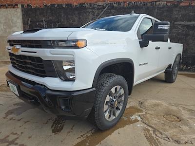 New 2025 Chevrolet Silverado 2500 Custom Crew Cab 4x4 Pickup for sale #B4006 - photo 1