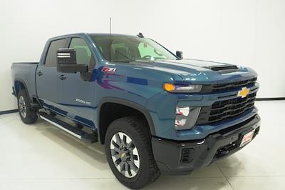 New 2025 Chevrolet Silverado 2500 Custom Crew Cab 4x4 Pickup for sale #S1215059 - photo 1