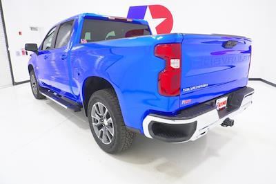 New 2025 Chevrolet Silverado 1500 LT Crew Cab 4x4 Pickup for sale #SZ170585 - photo 2