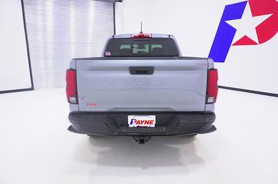 2026 Chevrolet Colorado Crew Cab RWD Pickup for sale #T1118436 - photo 2