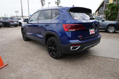 Used 2022 Volkswagen Taos - photo 1