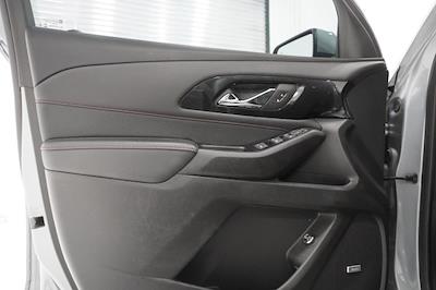 Used 2023 Chevrolet Traverse - photo 1