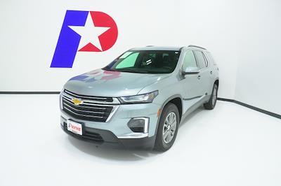 Used 2023 Chevrolet Traverse - photo 1