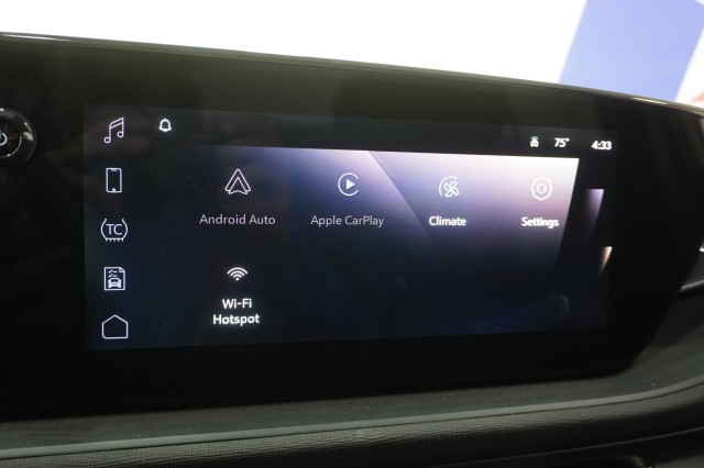 Used 2025 Buick Envista - photo 31