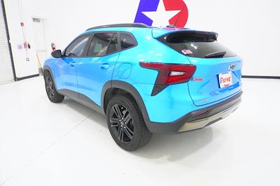 2025 Chevrolet Trax FWD SUV for sale #TSC101080 - photo 2