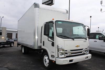 2023 Chevrolet LCF 4500 Regular Cab RWD, Wabash Dry Freight Body Box Truck for sale #330098 - photo 1