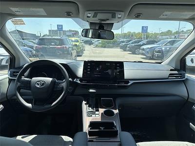 2024 Toyota Sienna FWD Minivan for sale #RS188750 - photo 2